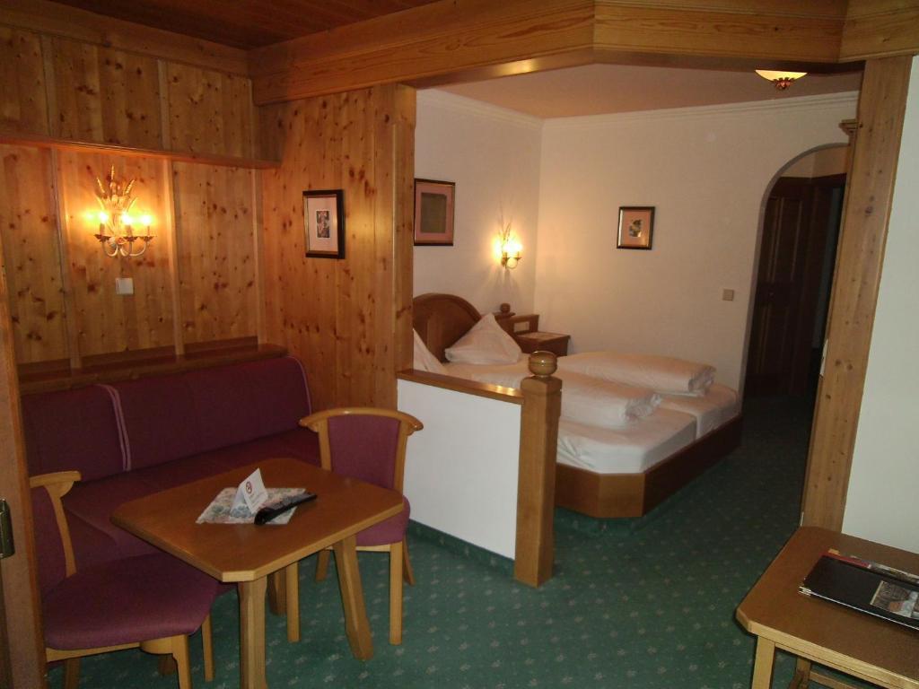 Hotel Stegmuehlhof Mauterndorf  Rum bild